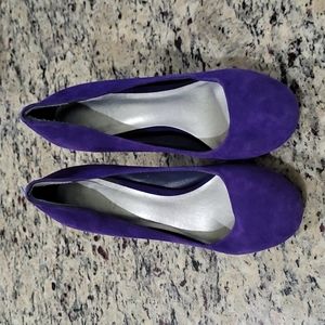 Purple Pumps